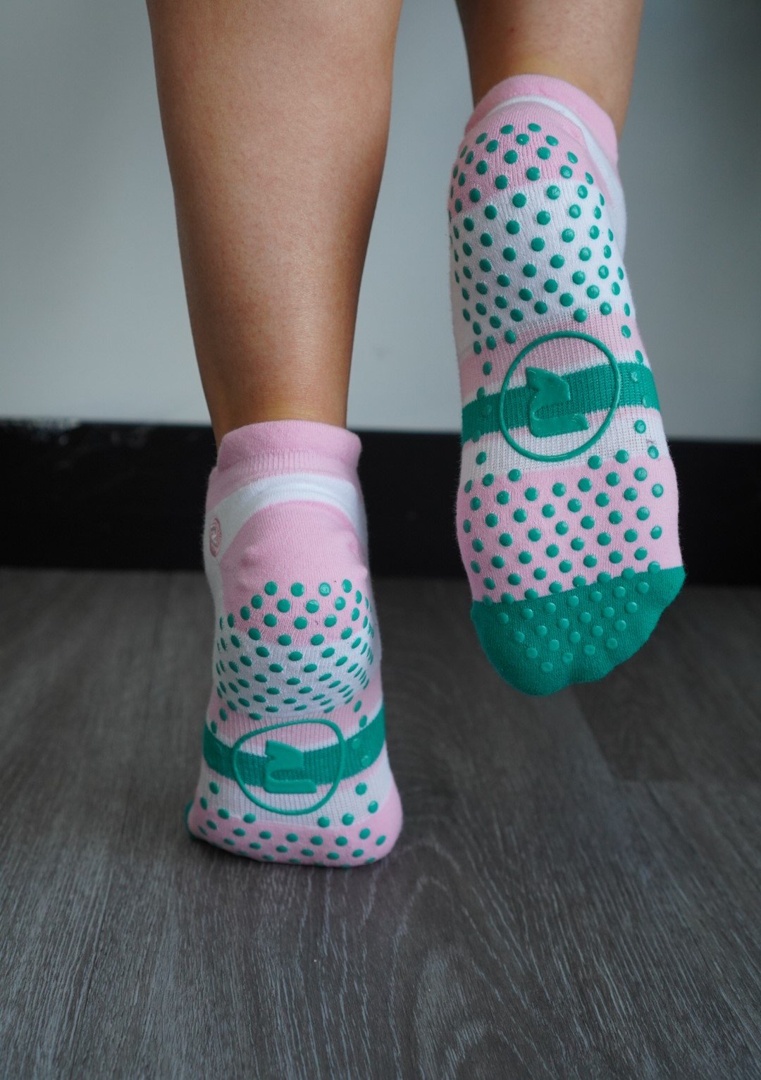 RESISTA Pilates Grip Socks Emerald Pink for Superior Comfort