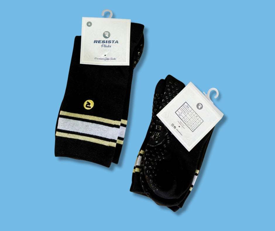 RESISTA Pilates Crew Grip Socks Black'n'Gold Hoops on blue