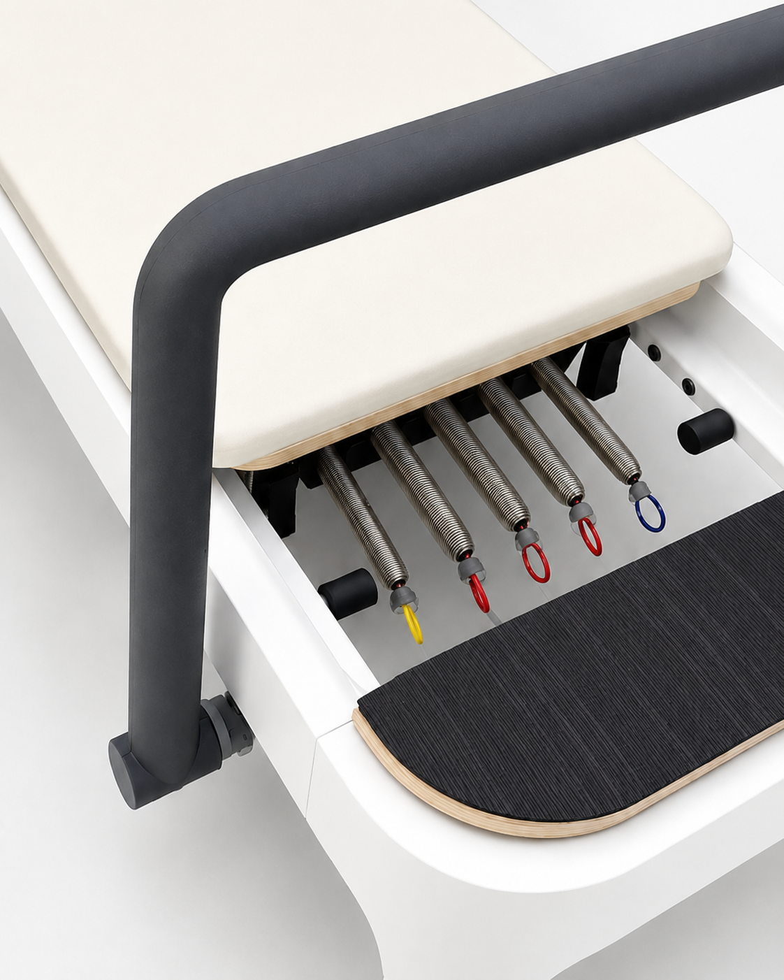 RESISTA Niche Pilates Reformer