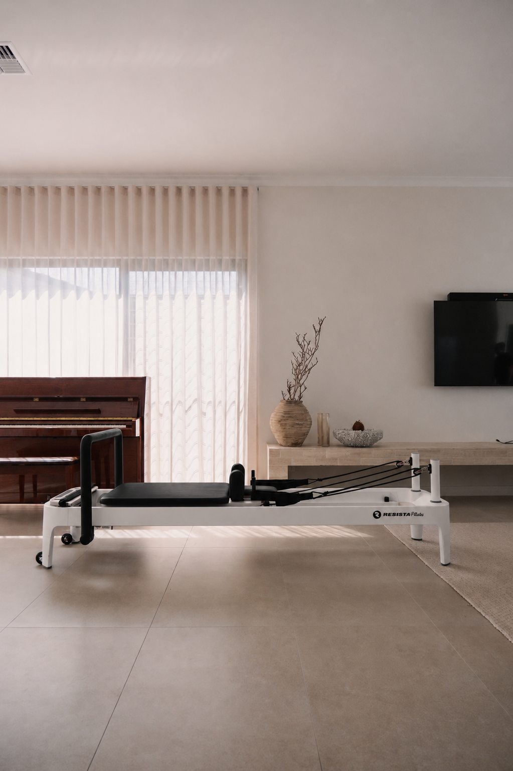 RESISTA Niche Pilates Reformer