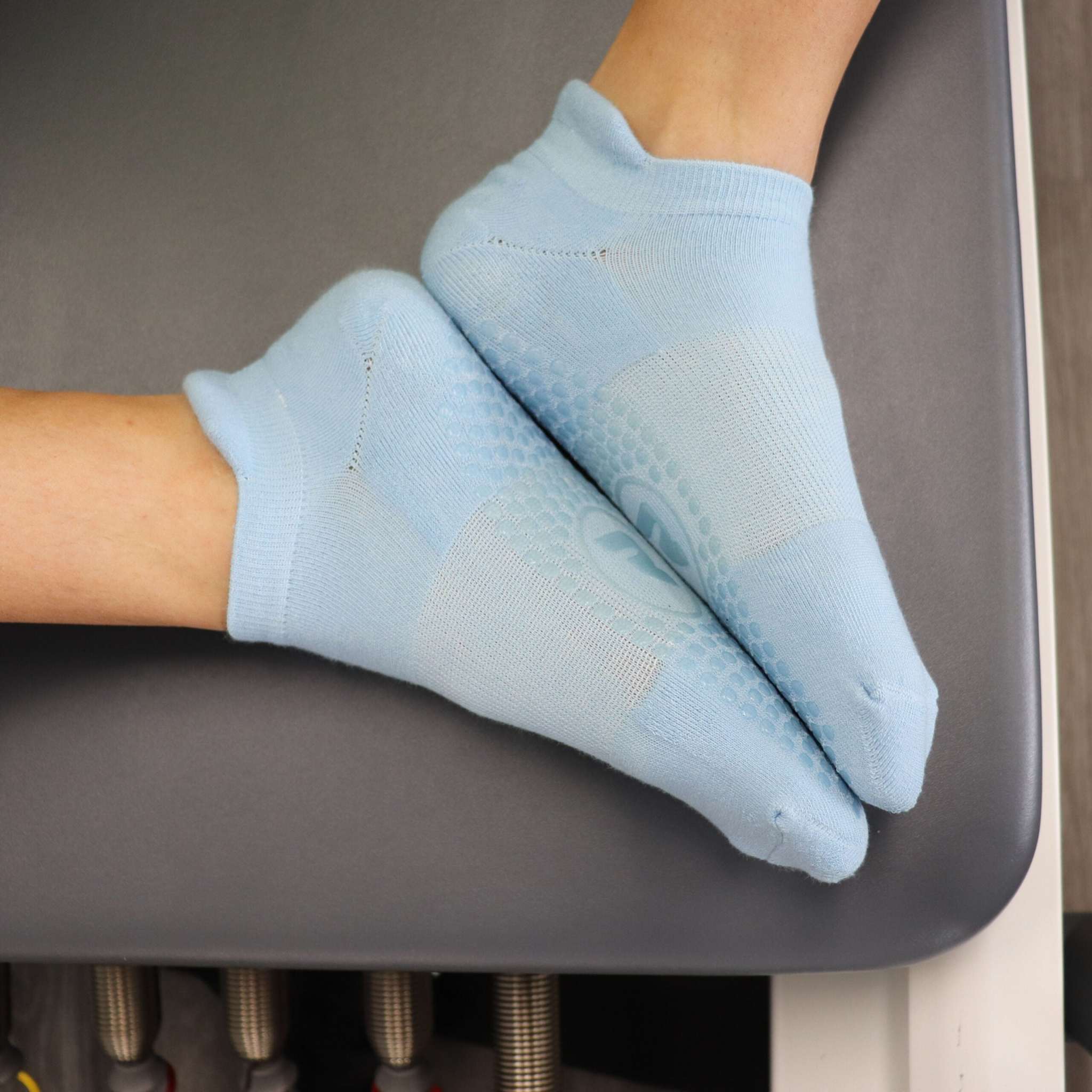 RESISTA Pilates Grip Socks – Alaskan Sky Blue for Superior on Reformer